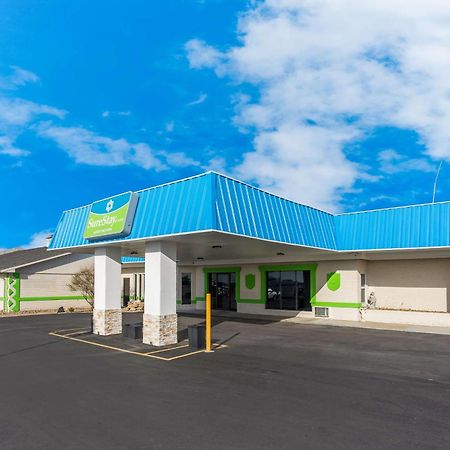 Surestay Hotel By Best Western Higginsville Exterior foto