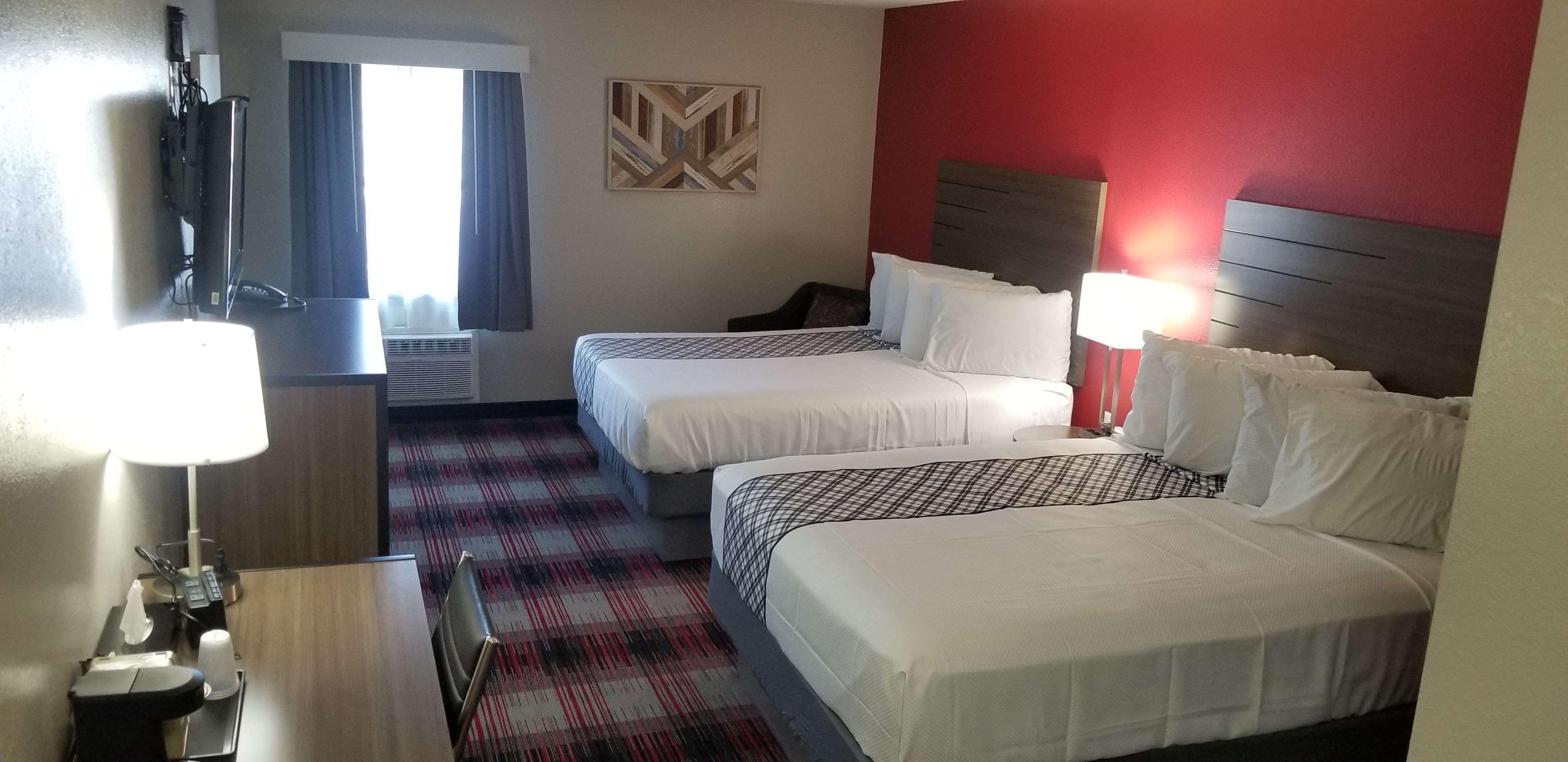 Surestay Hotel By Best Western Higginsville Exterior foto