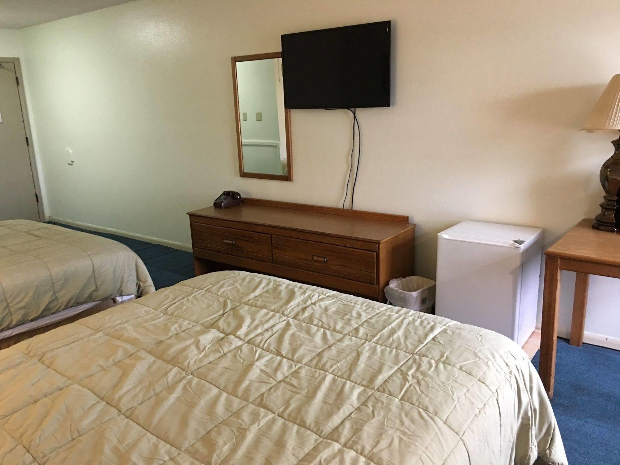 Surestay Hotel By Best Western Higginsville Exterior foto