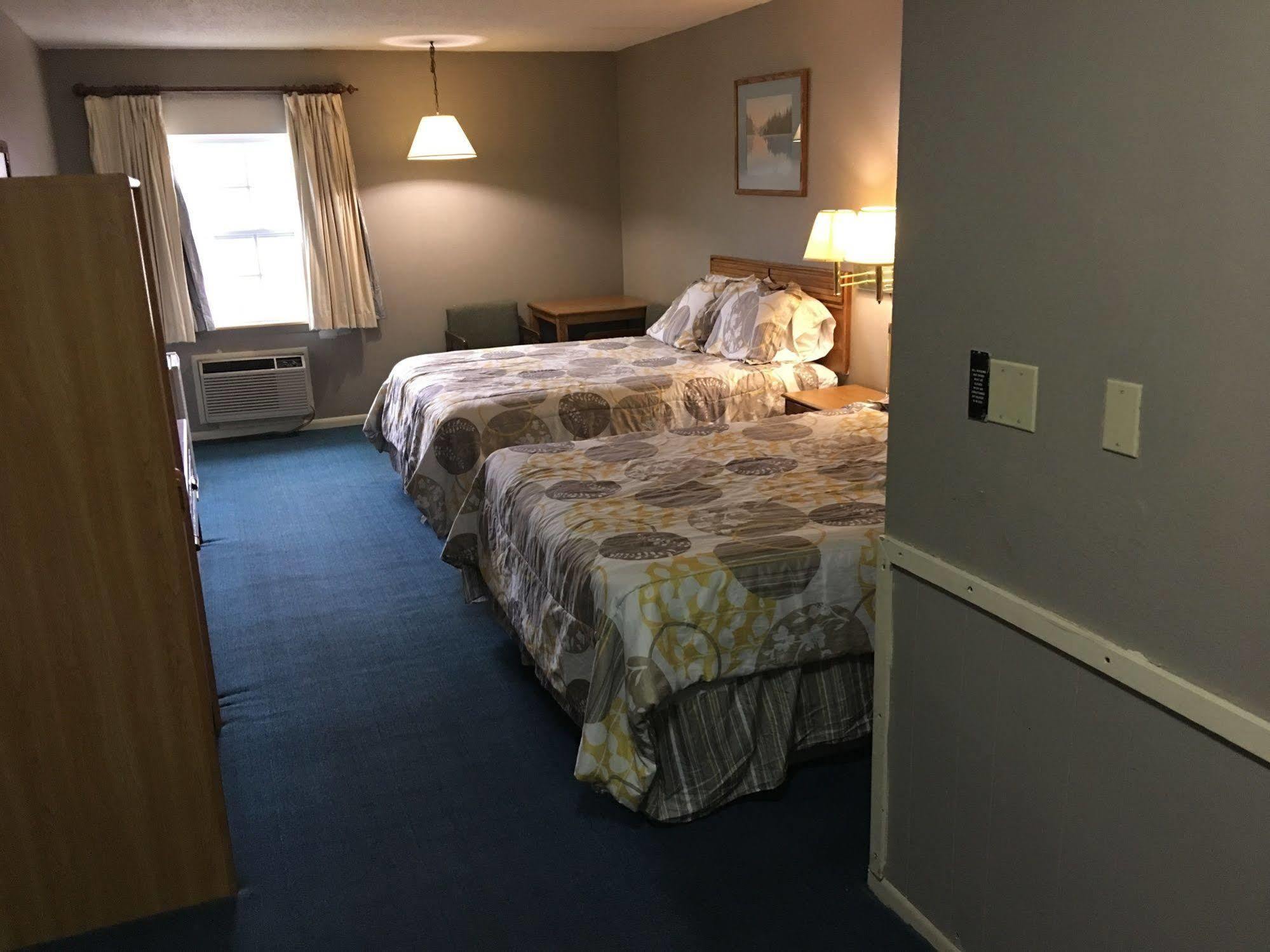 Surestay Hotel By Best Western Higginsville Exterior foto