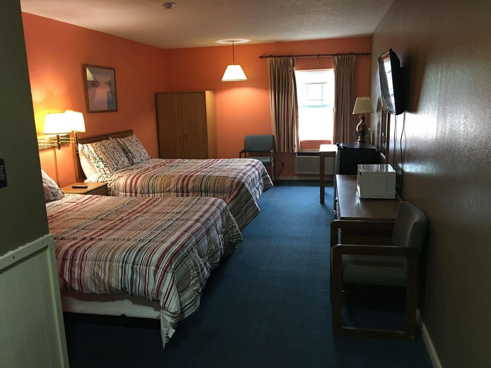 Surestay Hotel By Best Western Higginsville Exterior foto